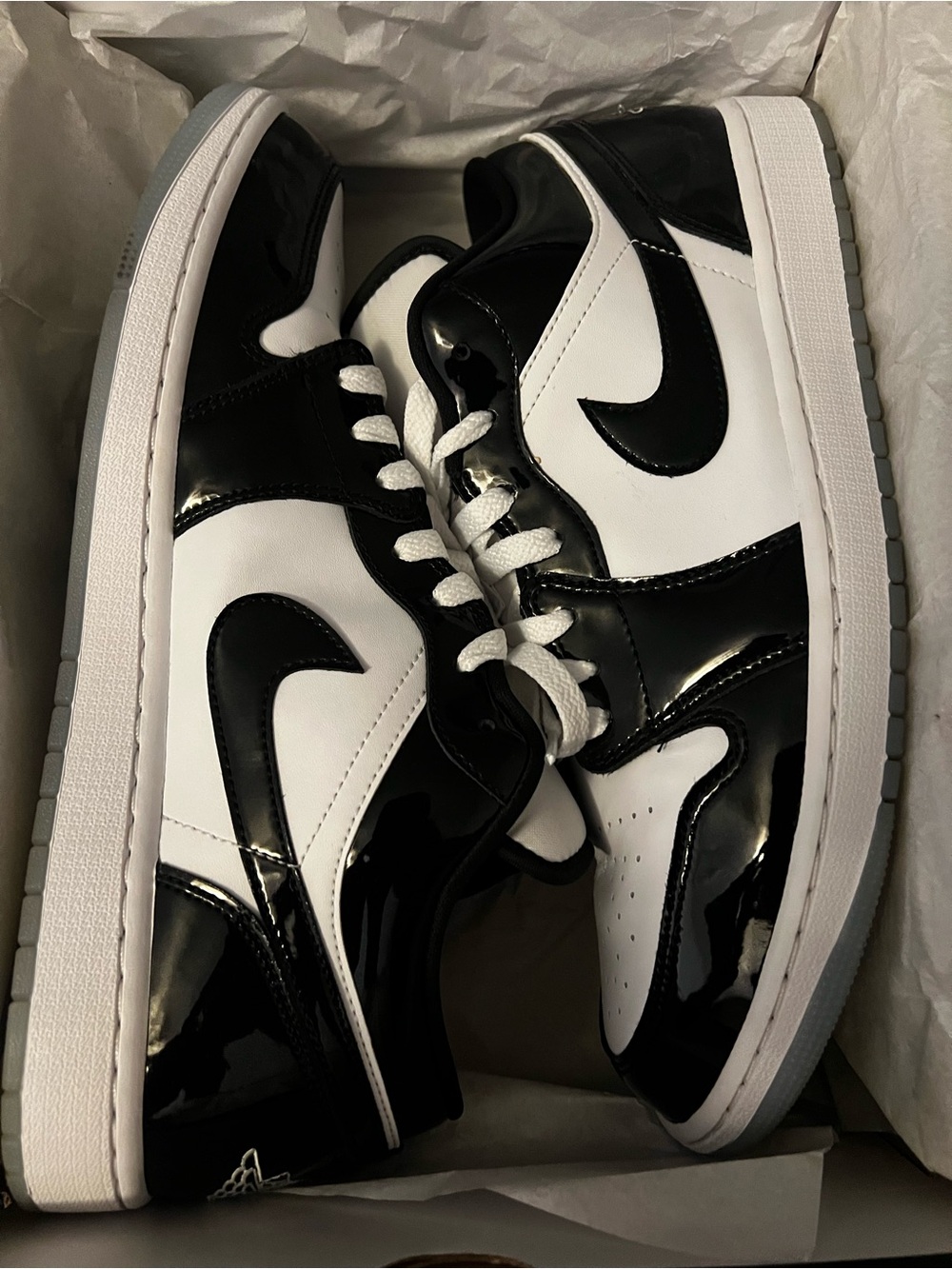 Jordan Mens Black and White Low Top Sneakers